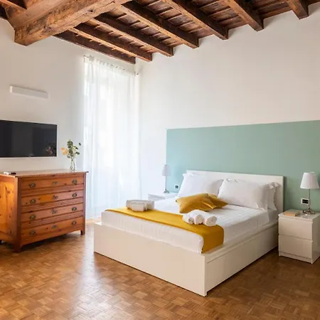 Charming Joivy Flat Next To Duomo Di Apartamento Como